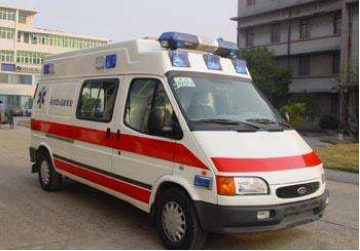 平泉市救护车租赁